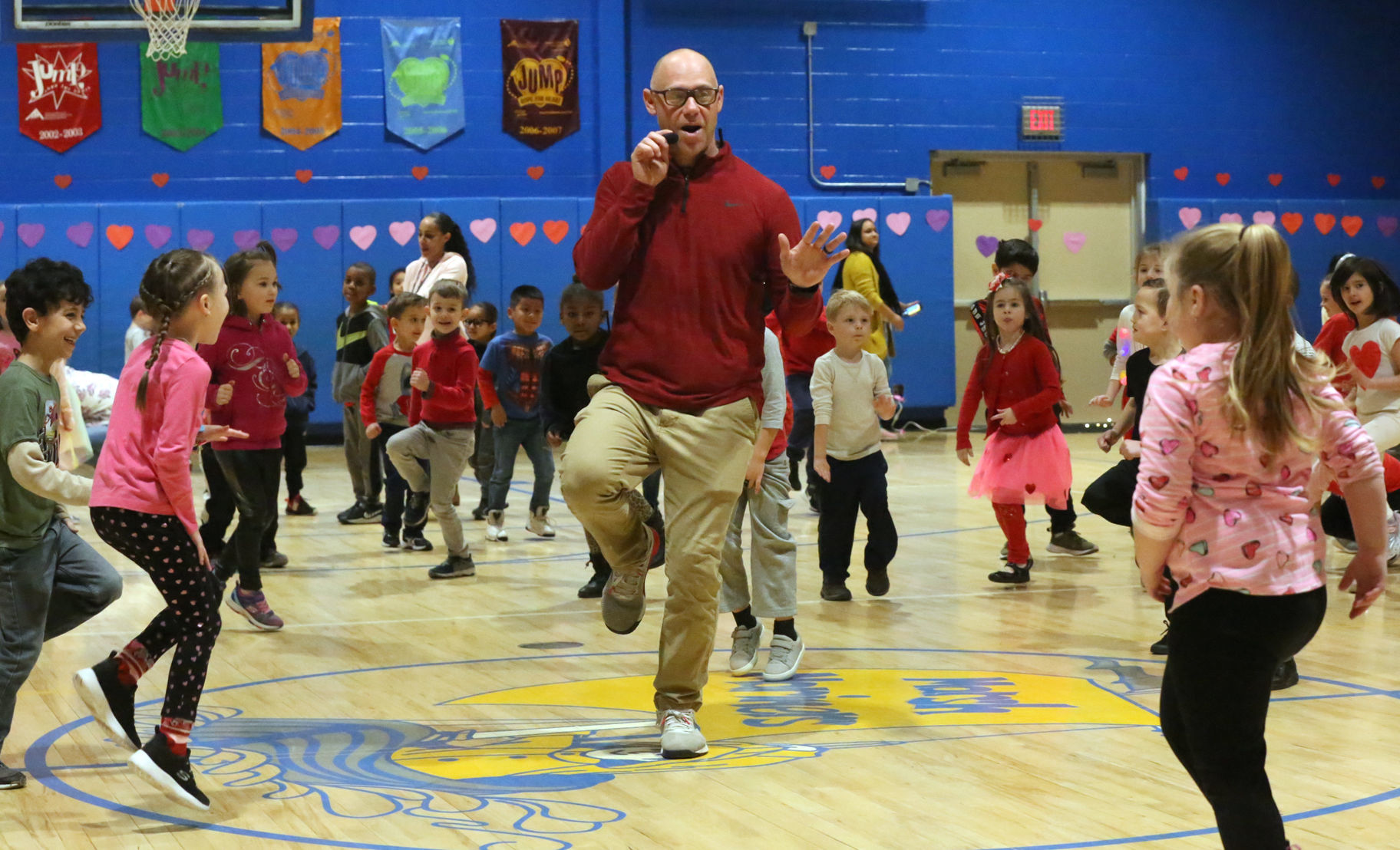Marsh School dance and jump rope contest